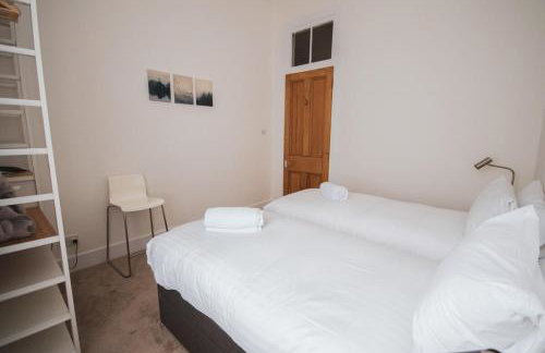 Stunning 3 Bed Flat in the Heart of the West End - Foto 25