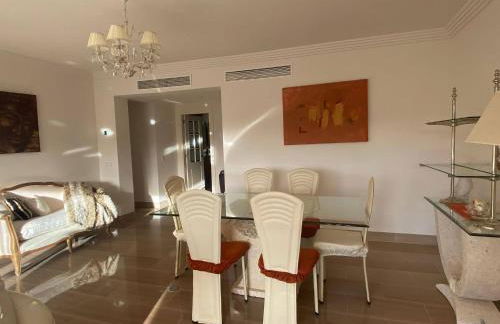 Sunny Retreat with Stunning View - Foto 13