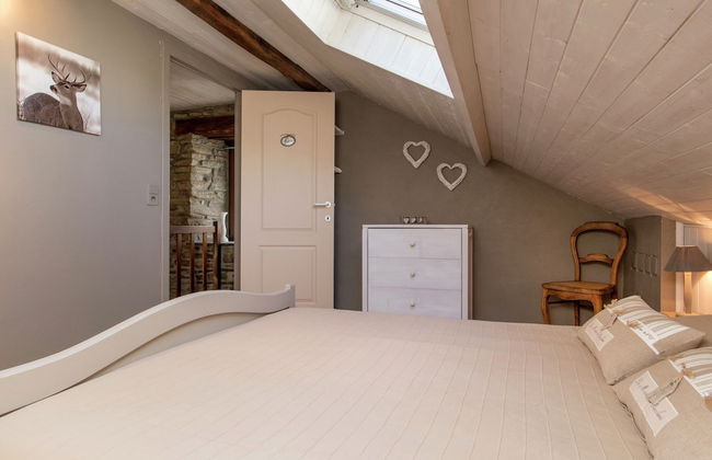 Beautiful Cottage in Malempre With Fenced Garden - Photo 6