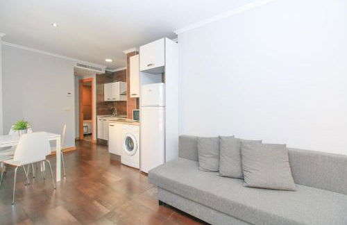 BET Apartments - Tramontana Apartments - Photo 22