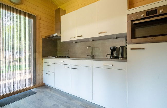 Chalet Near Utrecht With Combimicrowave - Photo 7