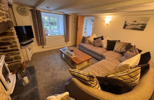 3 Double Bed Character Cottage in Quiet Hamlet - Photo 16