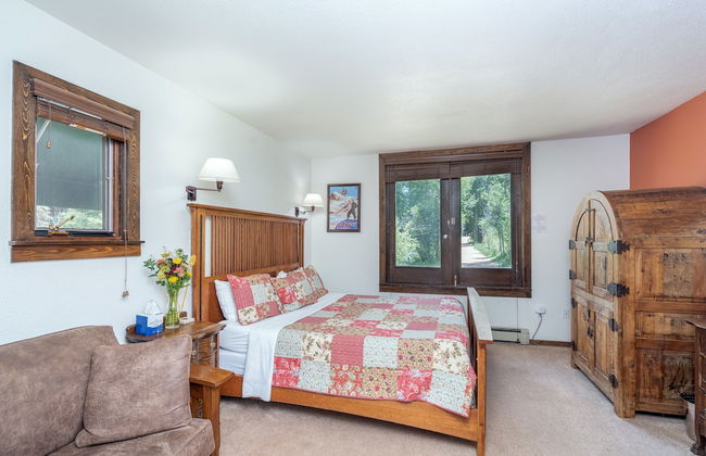 Manitou Lodge 1 1 Bedroom Hotel Room by Alpine Lodging Telluride - Photo 2