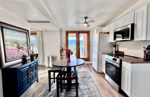 Quiet Comfort Suite 2B1B Skyline View - Photo 4