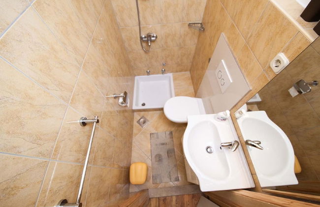 Stone House in Podgora With Sea Views - Photo 15