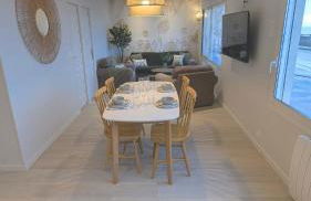 Beautiful beachfront apartment, 180d sea and cliff view - Foto 28