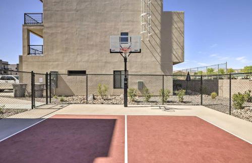 Spacious St George Townhome with Grill and Views! - Foto 43