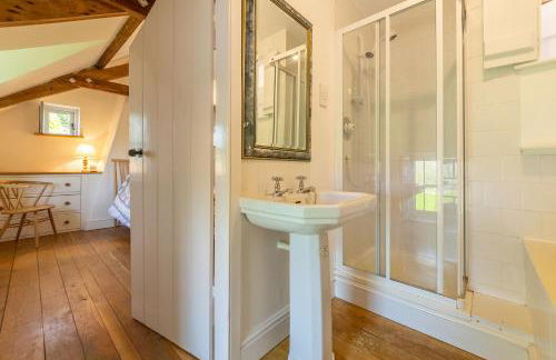 Field Row - Photo 25