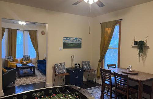 Relaxing Townhouse Downtown Dubuque - Foto 2