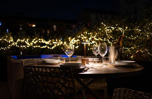 Modigliani Terrace Jacuzzi Golden House - Foto 38