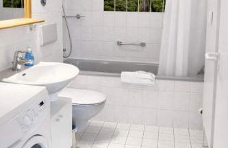 COOLEST Apartment in Berlin, easy Check-in, near BER Airport - Quiet&Cozy Penthouse - Photo 12