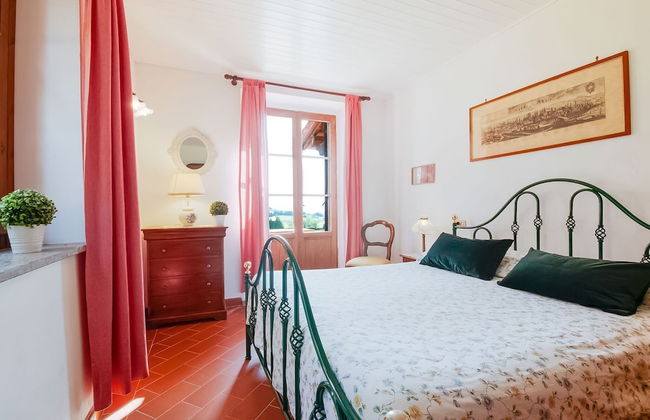 Splendid Holiday Home in Orciatico with Hot Tub & Pool - Foto 4