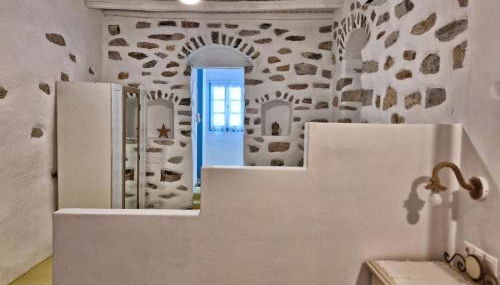 Karnagio - Traditional Seafront House - Foto 2