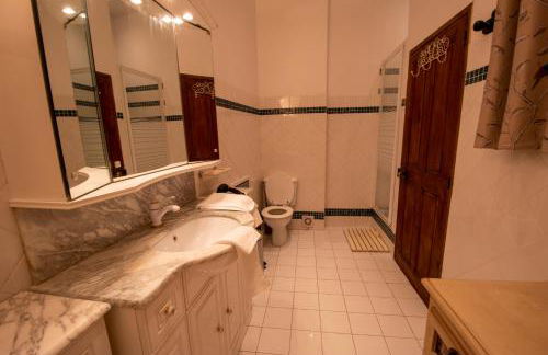 A L'OMBRE DU PALAIS - Foto 29