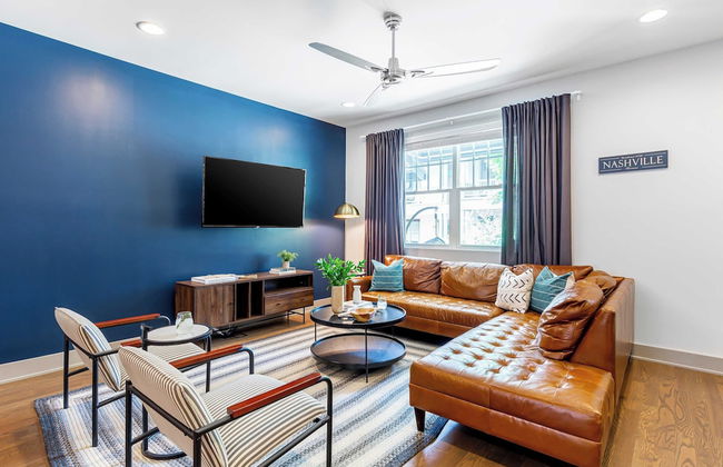 Waverly by Avantstay Nashville-inspired Townhome w/ Luxury Kitchen, Pool Table - Foto 46