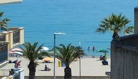 On the Beach - Foto 1