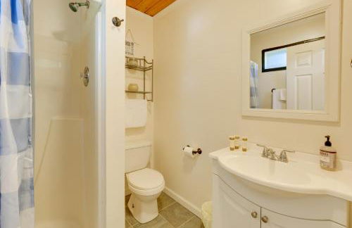 Relax By the Fire Family Gem with Porch in Afton! - Foto 16