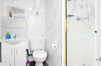 Private retreat For 3 Near City Centre - Photo 24