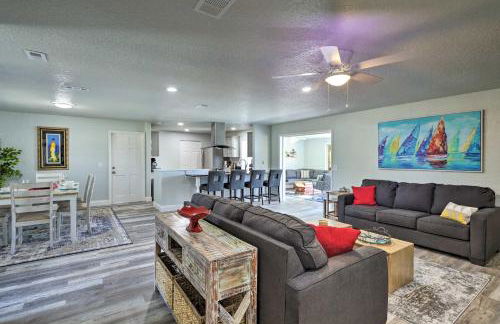 Pet-Friendly Merritt Island Home with Heated Pool - Foto 8