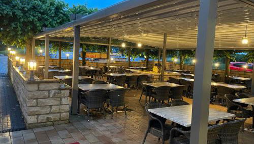 LIGHTPLACE • Große Unterkunft • 3 Schlafzimmer • Boxspring • Smart TV • Biergarten • Restaurant - Foto 2