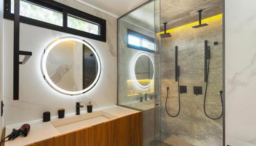 Luxury House in Gated Community with Pool near Beaches! - Foto 4, towels, Shower