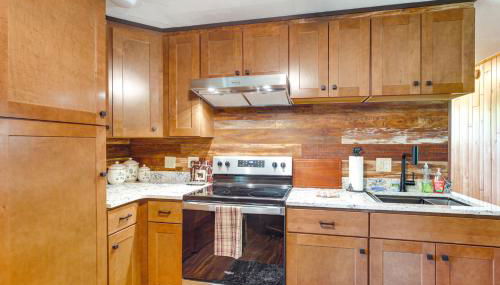 Updated Conover Cabin with Nearby Boating Access! - Foto 3