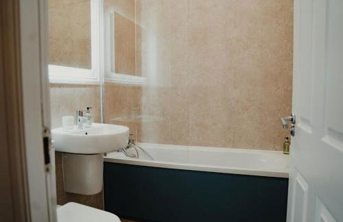 Royal Chambers Serviced Apartments - Photo 126