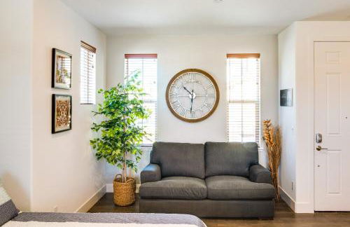 3 Mi to Golf and Shopping Cozy Roseville Studio - Foto 8
