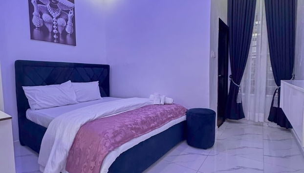 1 Bedroom Ensuite in a Shared House - Photo 2, Room