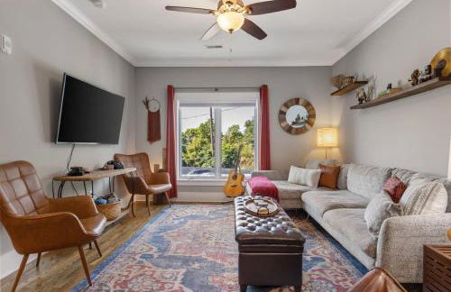 Only 4 Miles to Broadway with Free Parking and TVs in Bedrooms - Foto 1