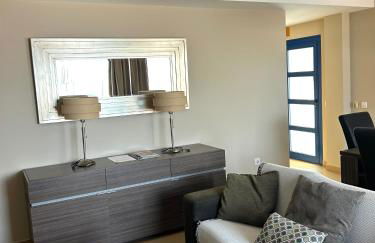 Amazing Sea View apartment with sun drenched terrace! - Photo 6