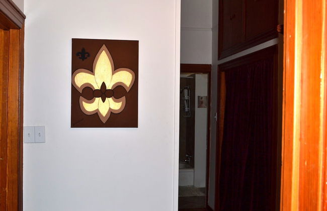 Walk to Downtown Scene - Photo 8