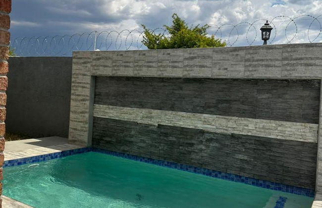 Lovely 3 bed in Selborne Park With Pool - 2234 - Foto 21