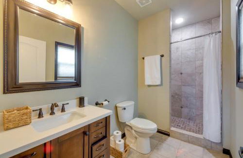 Tranquility Lake Getaway with Hot Tub on 27 Acres! - Foto 16