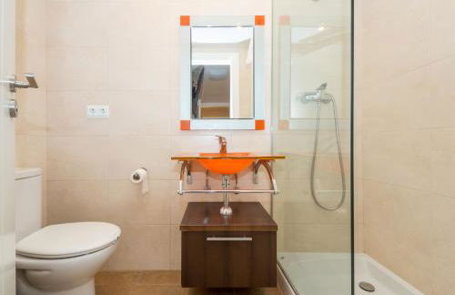 Gestión de Alojamientos Apartments - Photo 9