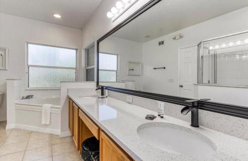 Large Home-Private Pool, Spa, and Pet Friendly Sleeps 12 - Foto 72