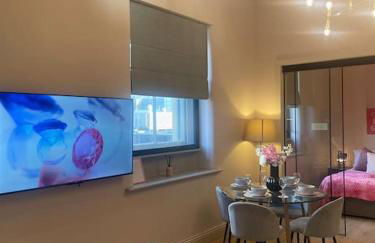 Pretty Pink Posh Penthouse - Foto 57