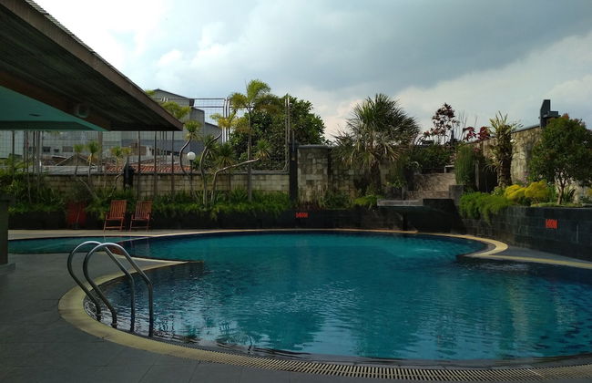 Spacious Studio Room at Grand Setiabudi Apartment - Photo 26