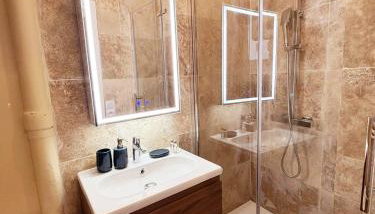 Charming Getaway Near Paris - Foto 5, towels, Shower