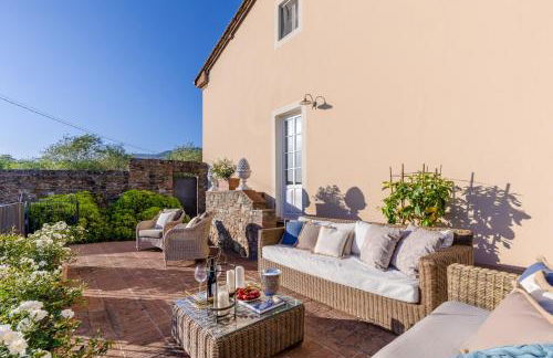 Fattoria Camigliano, Luxury Farmhouse with Pool inside a Wine Estate - Foto 121