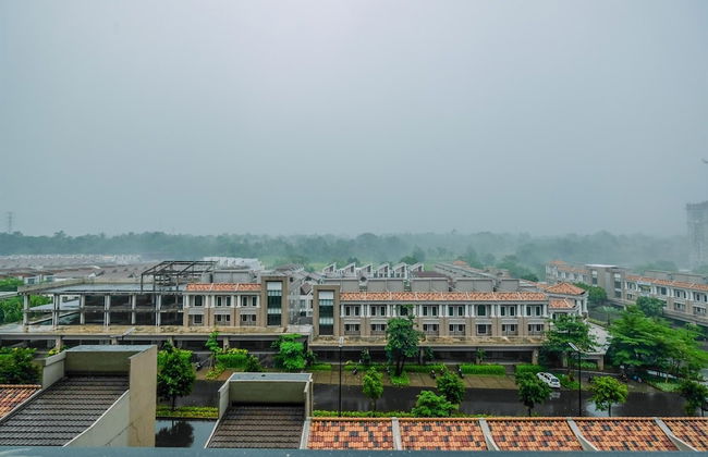 Minimalist and Cozy Stay 2BR at Podomoro Golf View Apartment - Foto 24