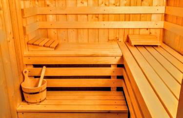 Chez Léon Jacuzzi et sauna - Photo 2