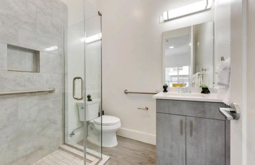 Modern 2BR I Gym I Parking I Workspace - Foto 13