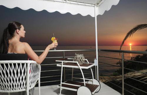 Apartment in Elia Beach with a shared pool - Photo 37