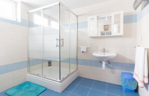 Apartment Janet - Photo 10