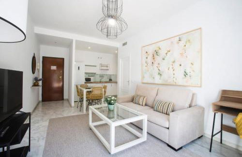 Alijar Lux Bormujos con piscina y parking gratis - Foto 1