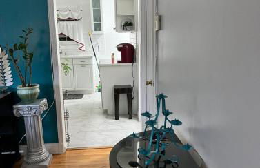 Beautiful 3 - 4 Bedroom Home Fully Furnished Including Utilities Close to I95 & Train - Foto 5