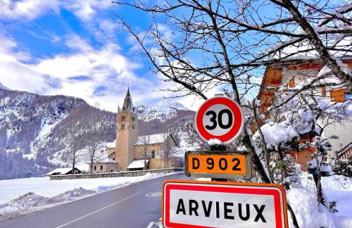 CASA-Joubarbe Super 4p terrasse plein sud Arvieux - Foto 10
