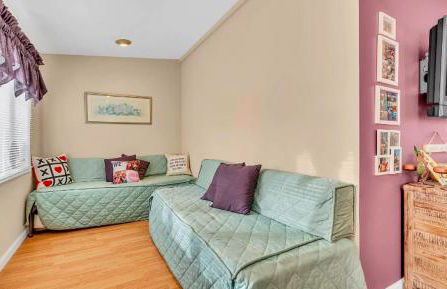 Seaside Getaway! 3 Blocks to Beach with Washer-Dryer - Foto 5