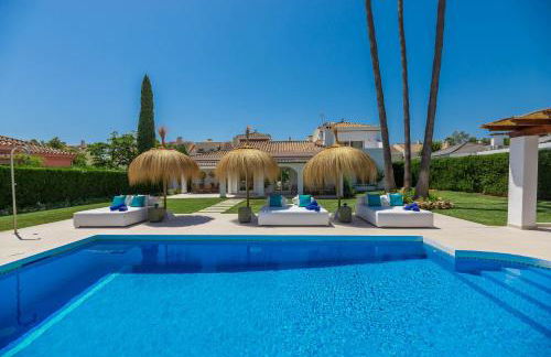 VACATION MARBELLA I Villa Sirio, Golf-Front Villa, Private Heated Pool, Privacy, 10 min from Puerto Banus - Foto 25